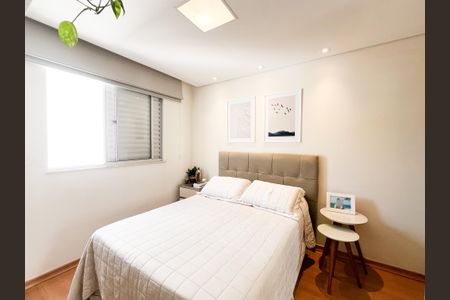 Apartamento à venda com 130m², 2 quartos e 2 vagasSuíte