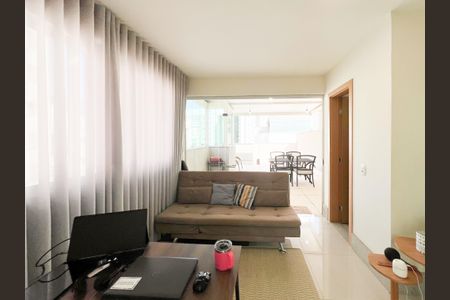 Apartamento à venda com 130m², 2 quartos e 2 vagasSala 2