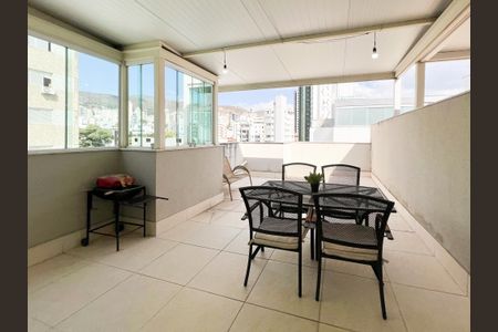 Apartamento à venda com 130m², 2 quartos e 2 vagasVaranda da Sala