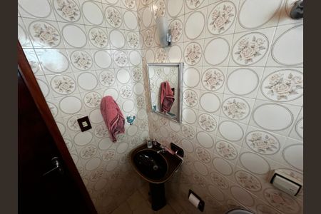 Casa à venda com 132m², 3 quartos e 6 vagasBanheiro Social