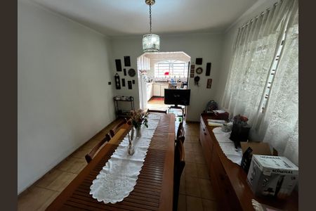Casa à venda com 132m², 3 quartos e 6 vagasCopa