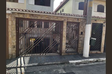 Casa à venda com 132m², 3 quartos e 6 vagasFachada