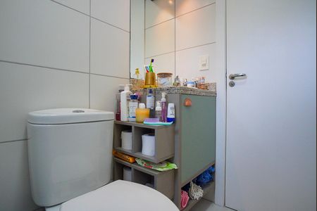 Apartamento à venda com 65m², 2 quartos e 2 vagasBanheiro Corredor