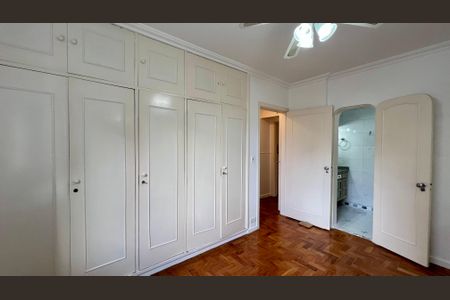 Apartamento para alugar com 115m², 3 quartos e 2 vagas Apartamento para alugar com 115m², 3 quartos e 2 vagasSuíte