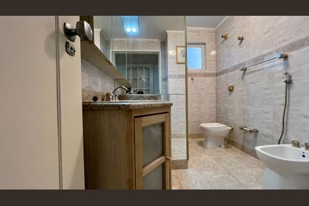 Apartamento para alugar com 115m², 3 quartos e 2 vagas Apartamento para alugar com 115m², 3 quartos e 2 vagasBanheiro