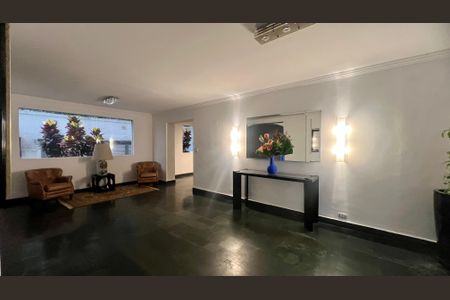 Apartamento para alugar com 115m², 3 quartos e 2 vagas Apartamento para alugar com 115m², 3 quartos e 2 vagasHall de Entrada