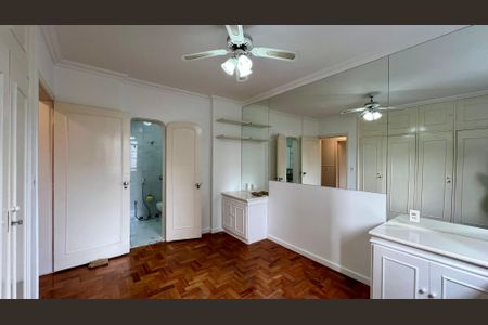 Apartamento para alugar com 115m², 3 quartos e 2 vagas Apartamento para alugar com 115m², 3 quartos e 2 vagasSuíte