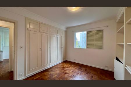 Apartamento para alugar com 115m², 3 quartos e 2 vagas Apartamento para alugar com 115m², 3 quartos e 2 vagasQuarto 2