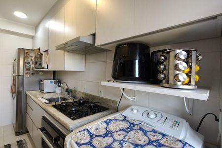 Apartamento à venda com 54m², 2 quartos e 1 vaga Apartamento à venda com 54m², 2 quartos e 1 vagaCozinha - Armários