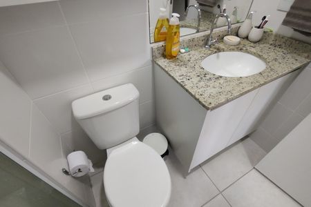 Apartamento à venda com 54m², 2 quartos e 1 vaga Apartamento à venda com 54m², 2 quartos e 1 vagaBanheiro Social