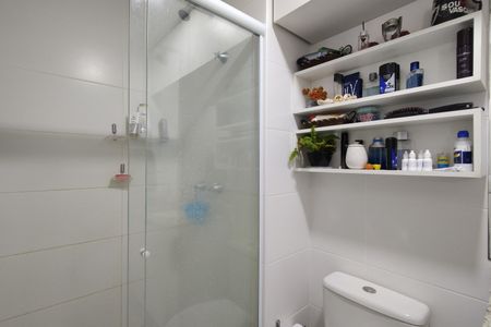 Apartamento à venda com 54m², 2 quartos e 1 vaga Apartamento à venda com 54m², 2 quartos e 1 vagaBanheiro Social