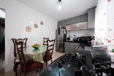 Casa à venda com 105m², 2 quartos e 2 vagasCozinha