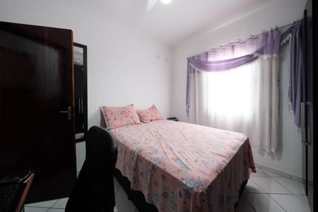 Casa à venda com 105m², 2 quartos e 2 vagasSuíte 2