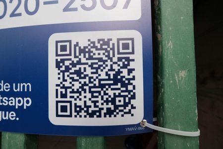 Casa à venda com 105m², 2 quartos e 2 vagasFachada