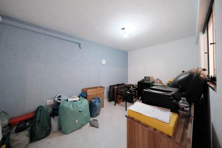 Casa à venda com 105m², 2 quartos e 2 vagasDespensa