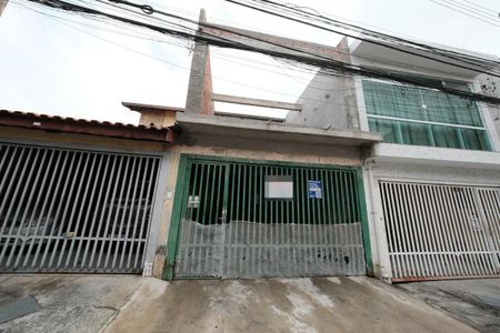 Casa à venda com 105m², 2 quartos e 2 vagasFachada