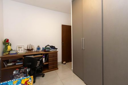 Apartamento à venda com 180m², 3 quartos e 1 vagaQuarto 2