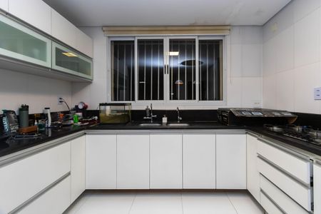 Apartamento à venda com 180m², 3 quartos e 1 vagaCozinha 1