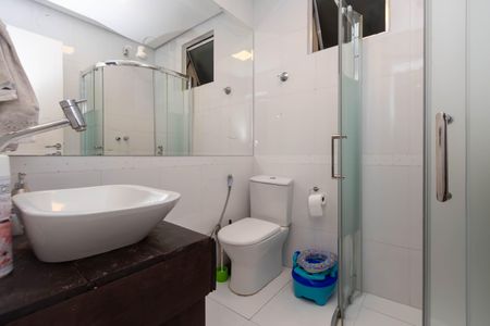 Apartamento à venda com 180m², 3 quartos e 1 vagaBanheiro Social