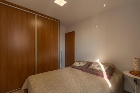 Apartamento à venda com 54m², 2 quartos e 1 vaga Apartamento à venda com 54m², 2 quartos e 1 vagaQuarto 1