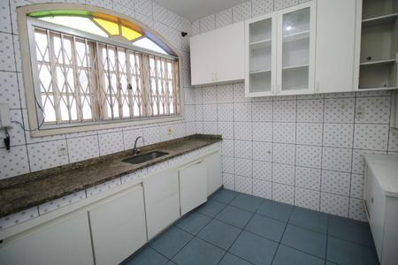 Casa para alugar com 200m², 4 quartos e 5 vagasCozinha