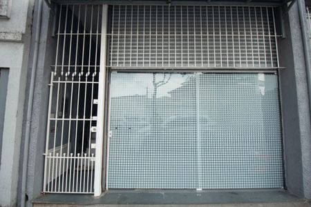 Casa à venda com 150m², 3 quartos e 1 vaga Casa à venda com 150m², 3 quartos e 1 vagaFachada