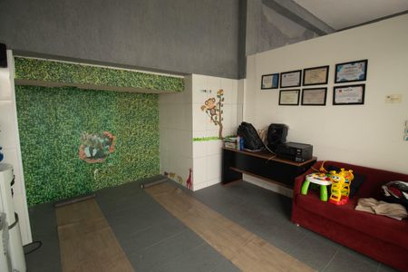 Casa à venda com 150m², 3 quartos e 1 vaga Casa à venda com 150m², 3 quartos e 1 vagaGaragem