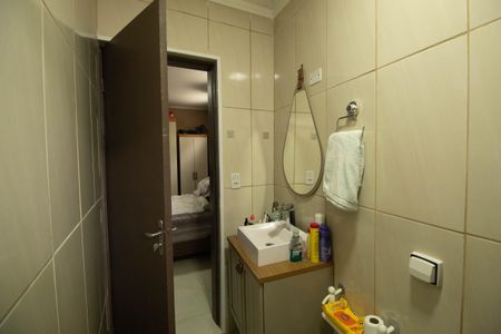 Casa à venda com 150m², 3 quartos e 1 vaga Casa à venda com 150m², 3 quartos e 1 vagaBanheiro da Suíte