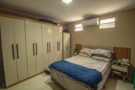 Casa à venda com 150m², 3 quartos e 1 vaga Casa à venda com 150m², 3 quartos e 1 vagaSuíte