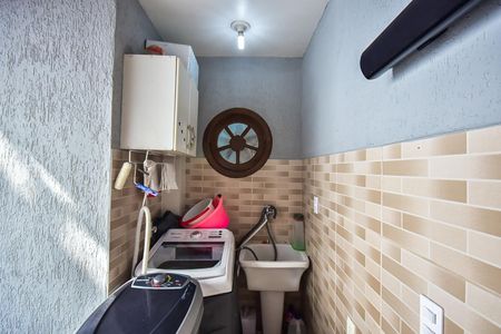 Casa à venda com 110m², 2 quartos e 2 vagasÁrea de Serviço