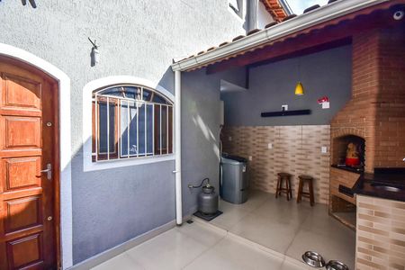 Casa à venda com 110m², 2 quartos e 2 vagasChurrasqueira