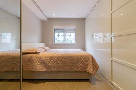 Apartamento à venda com 74m², 2 quartos e 2 vagas Apartamento à venda com 74m², 2 quartos e 2 vagasSuíte