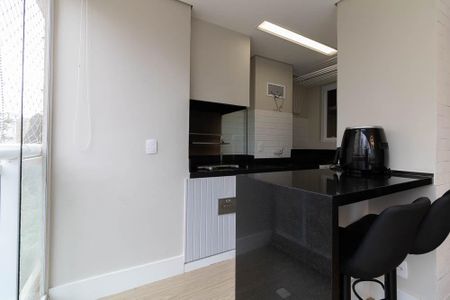Apartamento à venda com 74m², 2 quartos e 2 vagas Apartamento à venda com 74m², 2 quartos e 2 vagasVaranda
