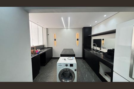 Apartamento à venda com 97m², 2 quartos e 2 vagas Apartamento à venda com 97m², 2 quartos e 2 vagasCozinha