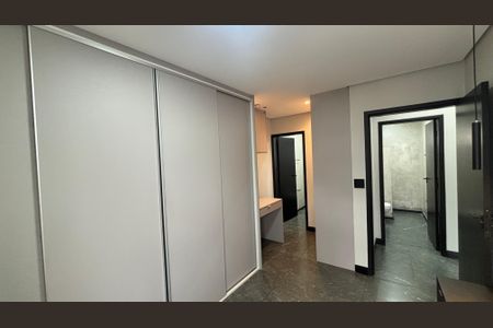Apartamento à venda com 97m², 2 quartos e 2 vagas Apartamento à venda com 97m², 2 quartos e 2 vagasSuite