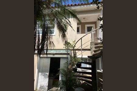 Casa à venda com 147m², 3 quartos e 2 vagas Casa à venda com 147m², 3 quartos e 2 vagasFoto 05