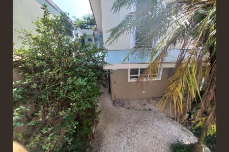 Casa à venda com 147m², 3 quartos e 2 vagas Casa à venda com 147m², 3 quartos e 2 vagasFoto 09