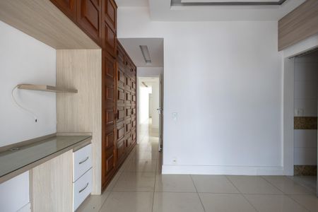 Apartamento à venda com 120m², 3 quartos e 2 vagas Apartamento à venda com 120m², 3 quartos e 2 vagasQuarto Suíte