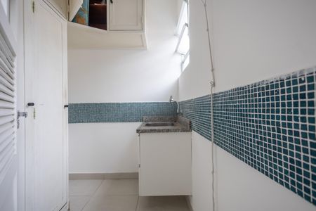 Apartamento à venda com 120m², 3 quartos e 2 vagas Apartamento à venda com 120m², 3 quartos e 2 vagasÁrea de Serviço