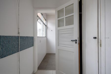 Apartamento à venda com 120m², 3 quartos e 2 vagas Apartamento à venda com 120m², 3 quartos e 2 vagasÁrea de Serviço
