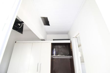 Casa para alugar com 26m², 1 quarto e sem vaga Casa para alugar com 26m², 1 quarto e sem vagaQuarto detalhes