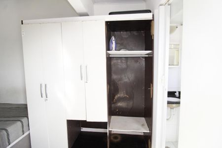 Casa para alugar com 26m², 1 quarto e sem vaga Casa para alugar com 26m², 1 quarto e sem vagaQuarto - Armários