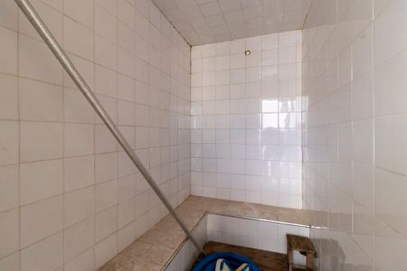 Casa à venda com 260m², 3 quartos e 4 vagas Casa à venda com 260m², 3 quartos e 4 vagasSauna