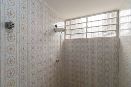 Casa à venda com 260m², 3 quartos e 4 vagas Casa à venda com 260m², 3 quartos e 4 vagasBanheiro social