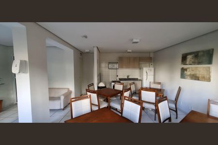 Apartamento para alugar com 55m², 2 quartos e 1 vaga Apartamento para alugar com 55m², 2 quartos e 1 vagaÁrea comum - Salão de festas