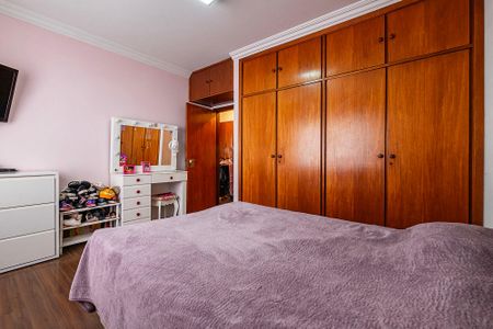Apartamento à venda com 232m², 3 quartos e 2 vagas Apartamento à venda com 232m², 3 quartos e 2 vagasSuíte