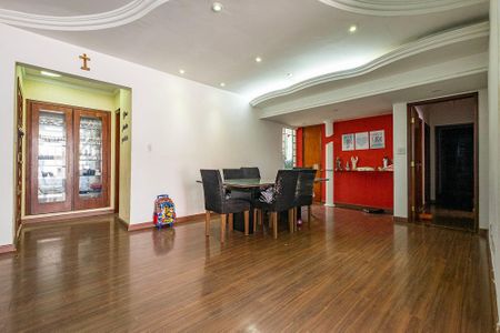 Apartamento à venda com 232m², 3 quartos e 2 vagas Apartamento à venda com 232m², 3 quartos e 2 vagasSala