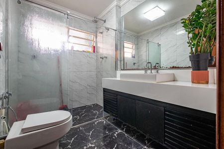 Apartamento à venda com 232m², 3 quartos e 2 vagas Apartamento à venda com 232m², 3 quartos e 2 vagasSuíte - Banheiro