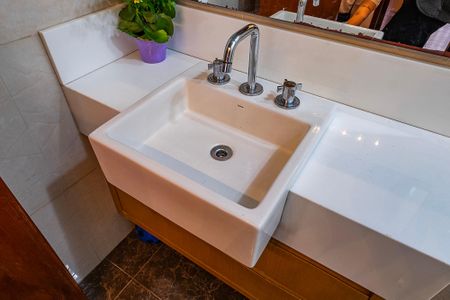 Apartamento à venda com 232m², 3 quartos e 2 vagas Apartamento à venda com 232m², 3 quartos e 2 vagasBanheiro Social