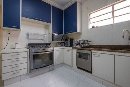 Apartamento à venda com 232m², 3 quartos e 2 vagas Apartamento à venda com 232m², 3 quartos e 2 vagasCozinha